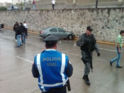 El automóvil se estrelló contra el muro tras el impacto:M. PATIÑO  /