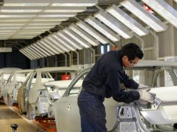 Trabajador de una empresa automotriz en el estado de Puebla. REUTERS  /