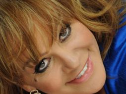 La cantante conoció al pelotero en Sinaloa. JENNIRIVERAMUSIC.COM  /