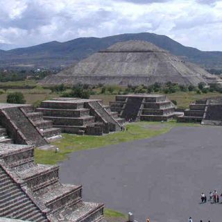 Festejan 100 años de la apertura de Teotihuacan