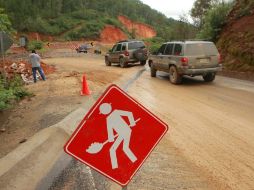 El extraordinario temporal de lluvias provoca nuevos derrumbes en la carretera Mascota-Las Palmas. EL INFORMADOR  /
