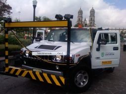 Zapopan cuenta con una camioneta con equipo especial para detectar baches y socavones en las calles del municipio. L NAVARRO  /