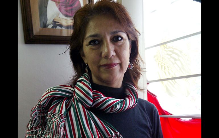 Armandina Cruz rescata las tradiciones y uso del rebozo del México antiguo. E. BARRERA  /