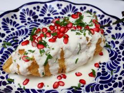 Los chiles en nogada reúnen todo lo que un platillo mexicano necesita: sabor,  aroma y presentación. ESPECIAL  /