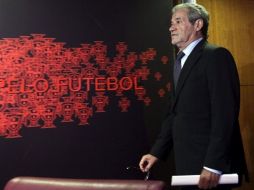 El presidente de la Federación Portuguesa de Futbol (FPF), Gilberto Madail quien buscará un suplente lo más pronto posible. EFE  /