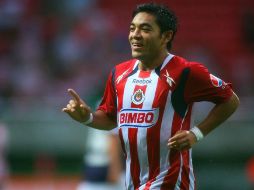 Foto de Marco Fabian de la Mora festejando su gol en el duelo ante Estuadiantes. JAMMEDIA  /