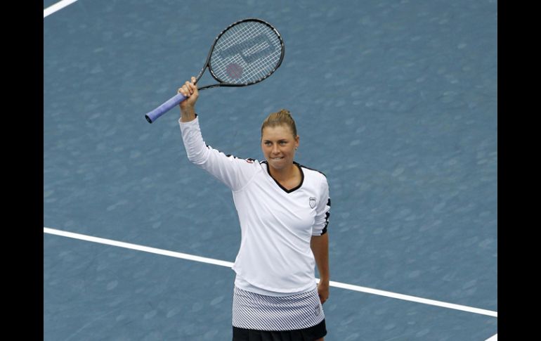 La rusa Vera Zvonareva festeja su victoria ante Caroline Wozniacki.REUTERS  /