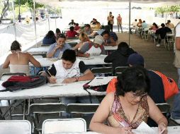 Pérez Plazola dijo que mitad del rezago educativo estriba en personas en edad de trabajar, de 15 a 44 años. ARCHIVO  /