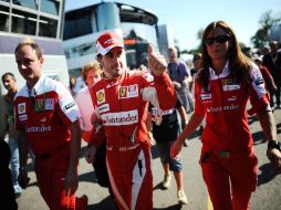 Fernando Alonso se muestra confiado luego que dominó tanto en los ensayos libres como en las clasificaciones. AFP  /