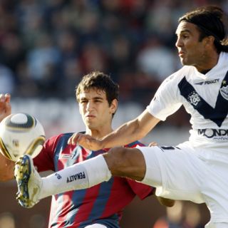 Vélez rescata un punto en su visita al San Lorenzo