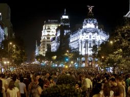 Las amplías avenidas fueron abarrotados por más de 700 mil personas  /