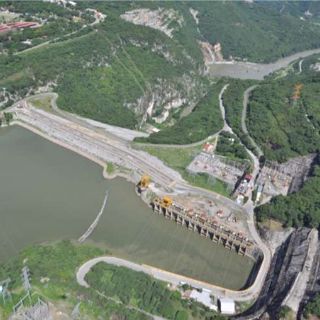 Reiteran que no hay riesgos por desfogue de la presa Angostura