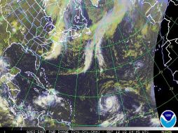 El huracán Igor se localizó esta mañana a mil 980 kilómetros al este de las Antillas Menores. EFE  /