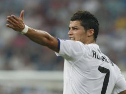 Cristiano Ronaldo en el  estadio de en el estadio Santiago Bernabéu. EFE  /
