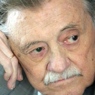 Lanzan libro con poesías inéditas de Benedetti