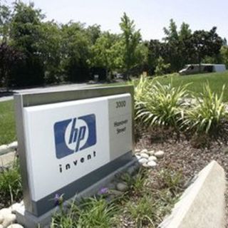 HP continúa su carrera de adquisiciones