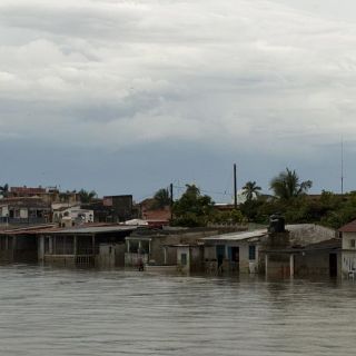 Tabasco se declara insolvente para atender las inundaciones