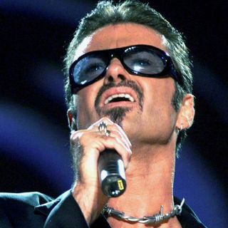 George Michael condenado a ocho semanas de cárcel