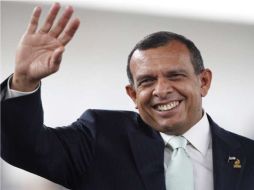 El presidente de Honduras Porfirio Lobo, habla durante una rueda de prensa en la Ciudad de México. AP  /