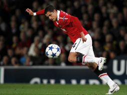 El ''Chicharito'' no pudo sobresalir en su debut en la Champions. MEXSPORT  /