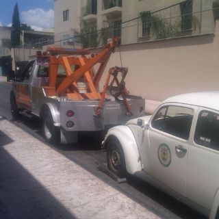 Levanta Vialidad vehículos en Zapopan sin previo aviso