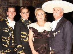Miguel  Ibarra Sánchez, Perla Ibarra, Martha Sánchez y José Arturo Ibarra.  /