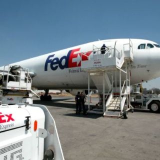 A pesar de las ganancias, FedEx anuncia despidos