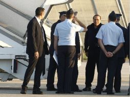 Luego de una revisión, el primer ministro italiano debió cambiar de avión para seguir su viaje.  /