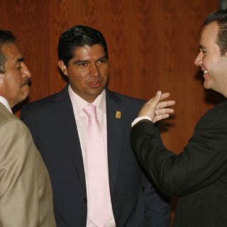 Carlos Corona se va sin rencores de la Secretaría General del Congreso