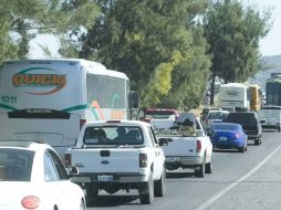 Se pretende enfrentar también la contaminación a causa de las emisiones de los vehículos. ARCHIVO  /