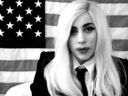 Lady Gaga ha pedido a sus seguidores en un vídeo colgado en Youtube que se movilicen. ESPECIAL  /
