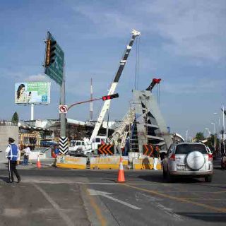 Aprovechan puente para obras en el Atirantado