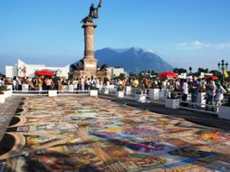 La cantera de los pisos del centro de la ciudad regiomontana servirán de lienza para los creadores. NL.GOB.MX  /