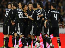 Cristiano Ronaldo celebra el gol con su equipo. REUTERS  /