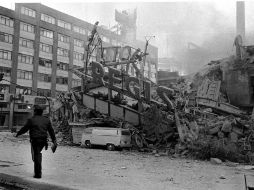 El evento se llevó a cabo en la Plaza de la Solidaridad, donde se encontraba el hotel Regis. EFE  /