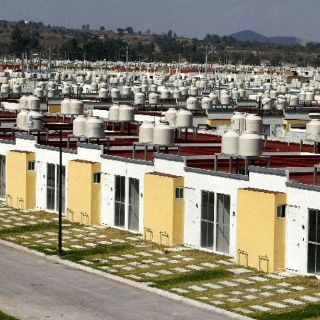 Cuestiona Canadevi recorte de recursos para vivienda en 2011