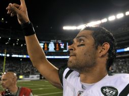 Mark Sánchez dio su mejor partido en la NFL con 3 pases de anotación. REUTERS  /