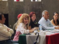 Las diferentes disciplinas que se abordan en Geno+ik, son pintura, fotografía, poesía, performance, música y video. E. BARRERA  /