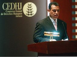 Felipe de Jesús Álvarez Cibrián asegura que existía rezago en cuanto a un ajuste salarial en la CEDHJ. A. CAMACHO  /