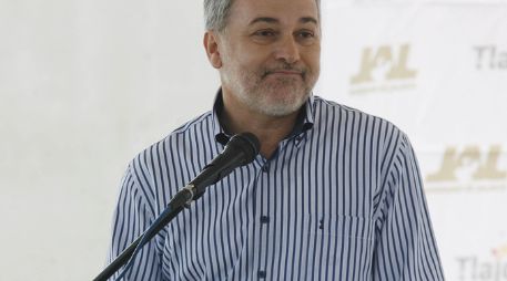 Sergio Armando Chávez dijo que era inexplicable que el gobernador del Estado permita que se pierdan 187 millones de pesos. ARCHIVO  /