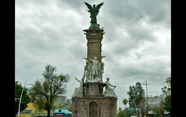 Desde que se construyó, la obra con la que se conmemoraron los 100 años  de la Independencia de México no se ha intervenido. E. BARRERA  /