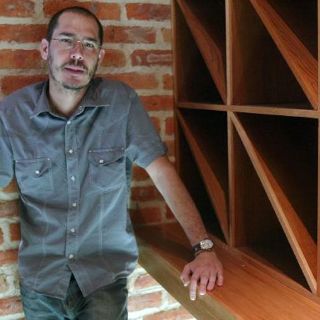 Álvaro Abitia dirige a grupo de talentos