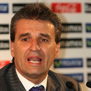 Vela y Juárez, seis meses de castigo