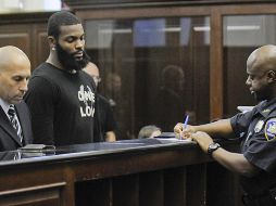 Braylon Edwards de los Jets de Nueva York detenido por policias de Manhattan. AP  /
