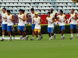 Jugadores del club Tigres durante sesión de entrenamiento. MEXSPORT  /