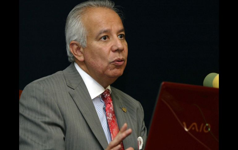 José Luis de Alba, afirma que Sefin sólo se encarga de aprobar la documentación para liberar los recursos. EL INFORMADOR  /