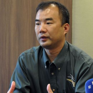 El astronauta Noguchi aconseja comunicación y rutina a los mineros chilenos