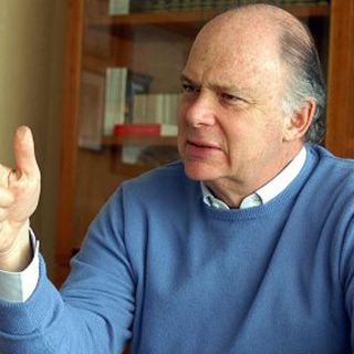 Develan escultura de Daniel Cosío Villegas