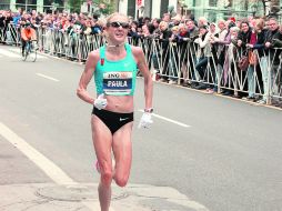 Paula Radcliffe, de Gran Bretaña, tiene la marca mundial en maratón.  ESPECIAL  /