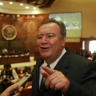 Concretan entrega recepción de Secretaría General del Congreso